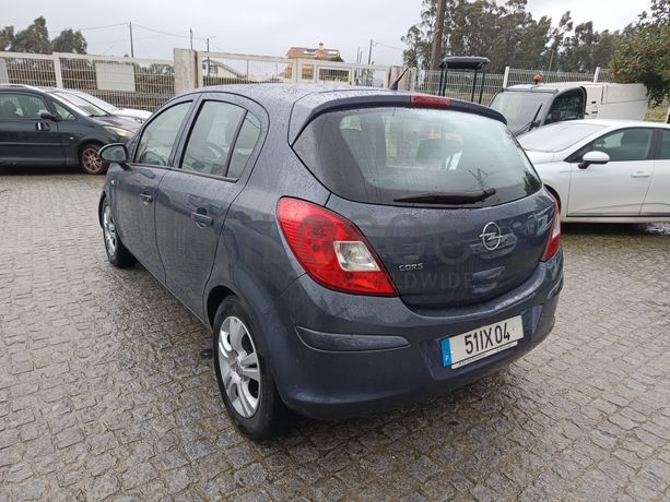 Opel Corsa · Ano 2010