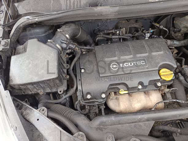 Opel Corsa · Ano 2010