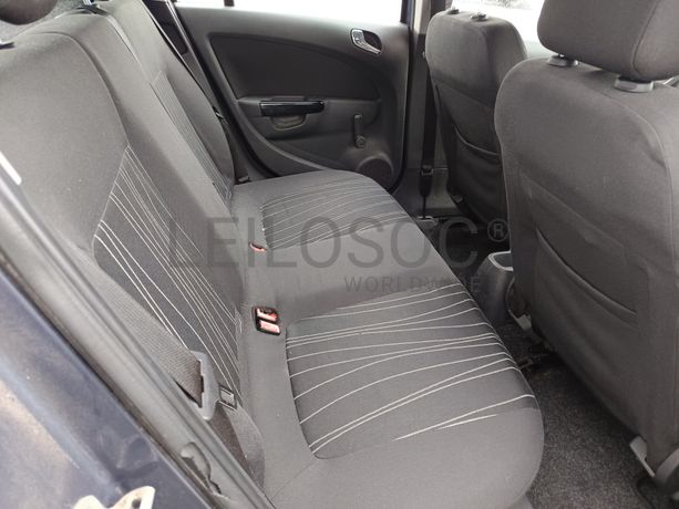 Opel Corsa · Ano 2010