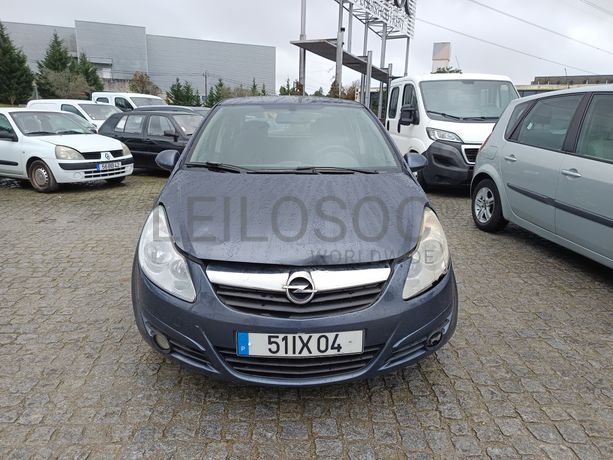 Opel Corsa · Ano 2010