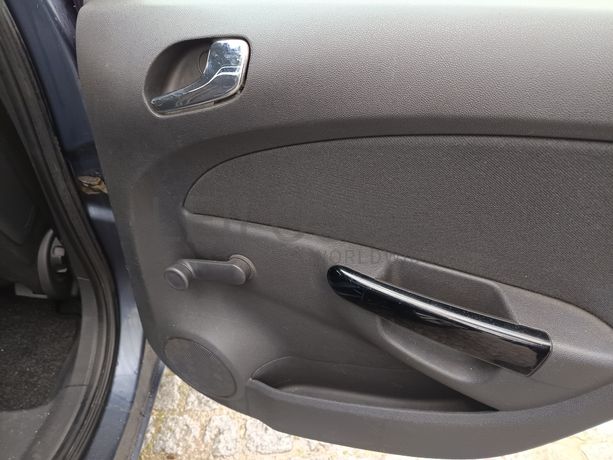 Opel Corsa · Ano 2010