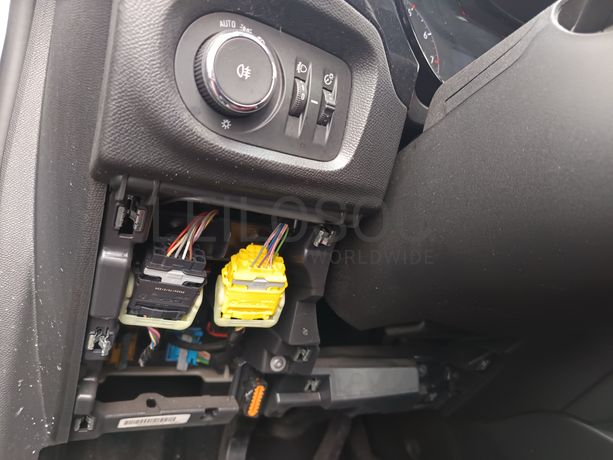 Opel Corsa · Ano 2021