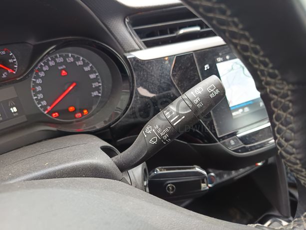 Opel Corsa · Ano 2021