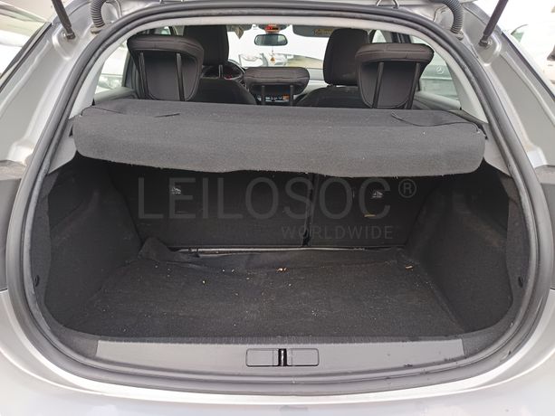 Opel Corsa · Ano 2021