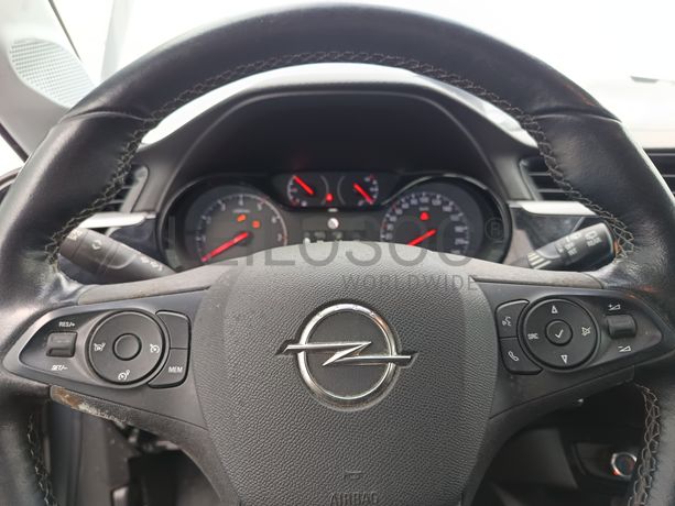 Opel Corsa · Ano 2021