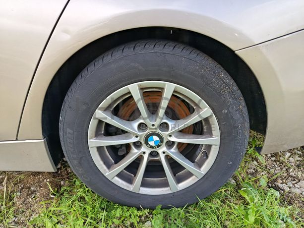 BMW 320 d · Ano 2013