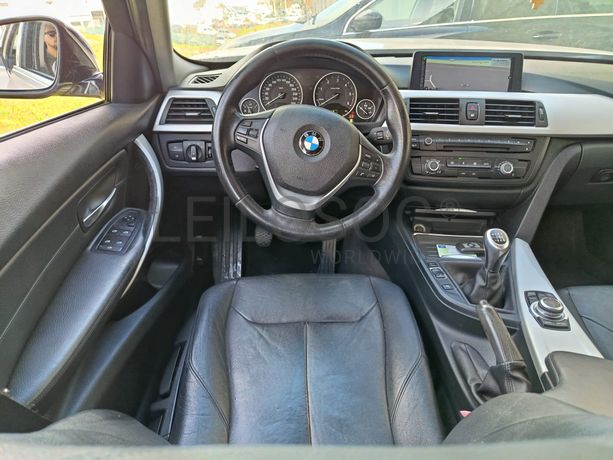 BMW 320 d · Ano 2013