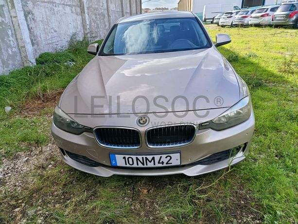 BMW 320 d · Ano 2013