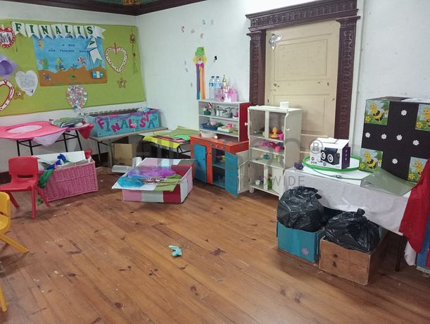 Mobiliário de Creche · Equipamentos