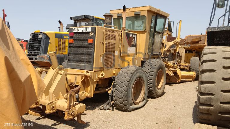 Motoniveladora 15 T CATERPILLAR 140 H