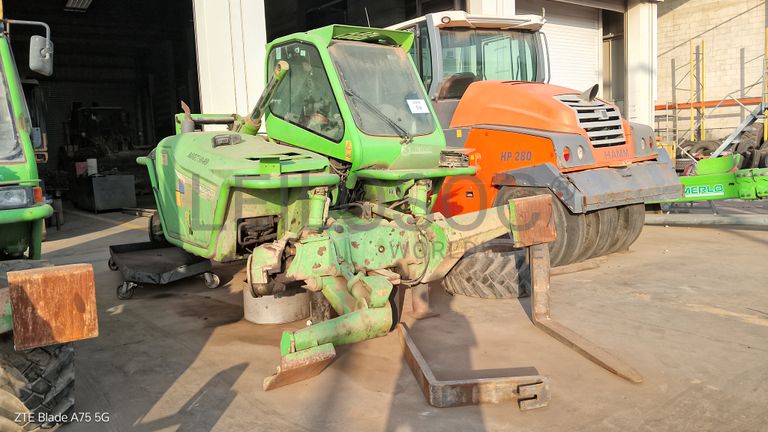 Multicarregador MERLO P38.13 EE