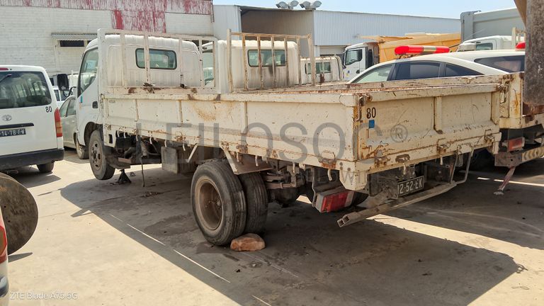 Viat. Pesadas HINO 300 WU650L C Simpl