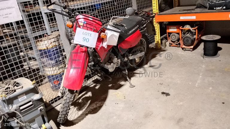 Motociclo HONDA CTX 200