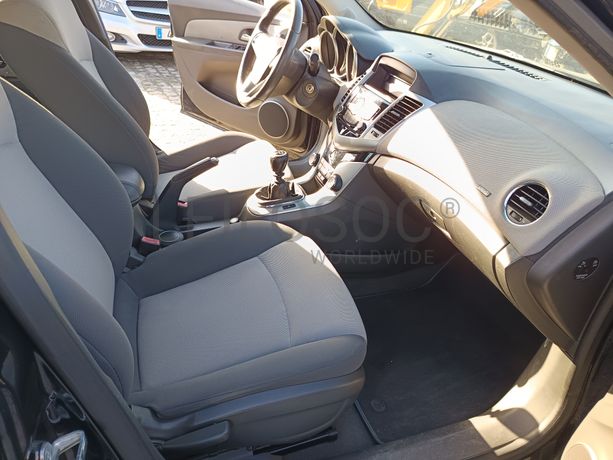 Chevrolet Cruze · Ano 2010