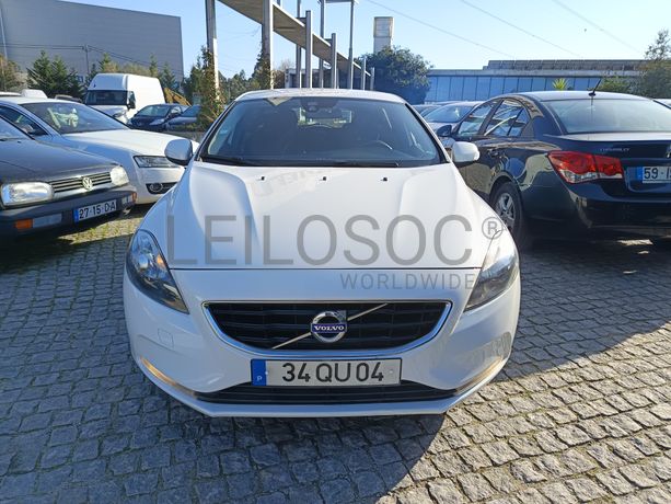 Volvo V40 D2 · Ano 2016