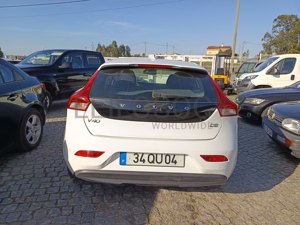 Volvo V40 D2 · Ano 2016