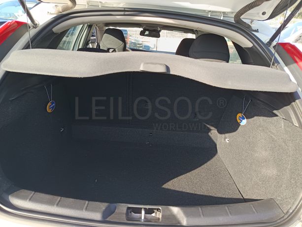 Volvo V40 D2 · Ano 2016