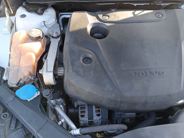 Volvo V40 D2 · Ano 2016