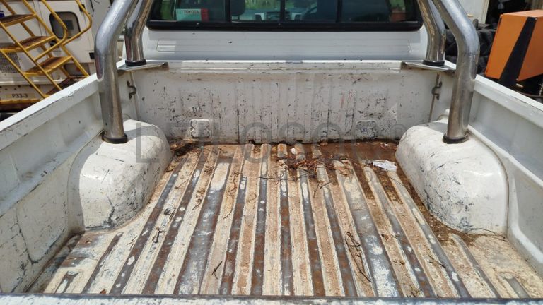 Toyota Hilux 3.0 3,18m - 2011