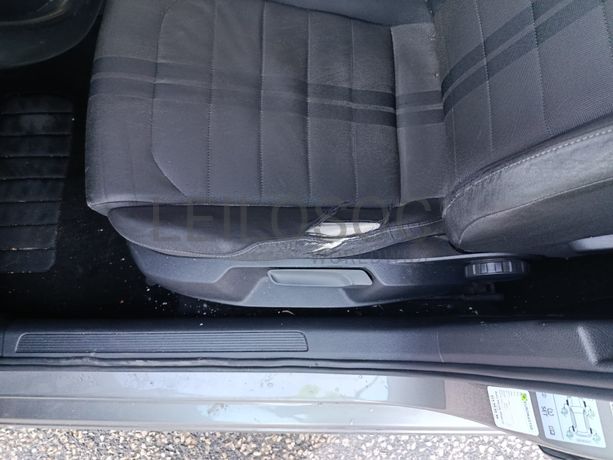 Volkswagen Golf · Ano 2014