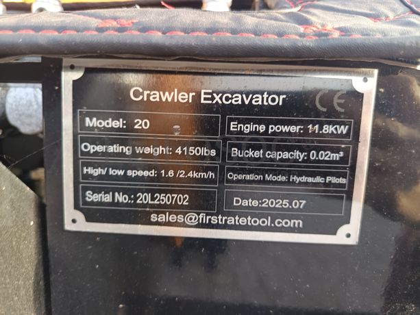 Mini Giratória Vicsec VC20L-Y · Ano 2025