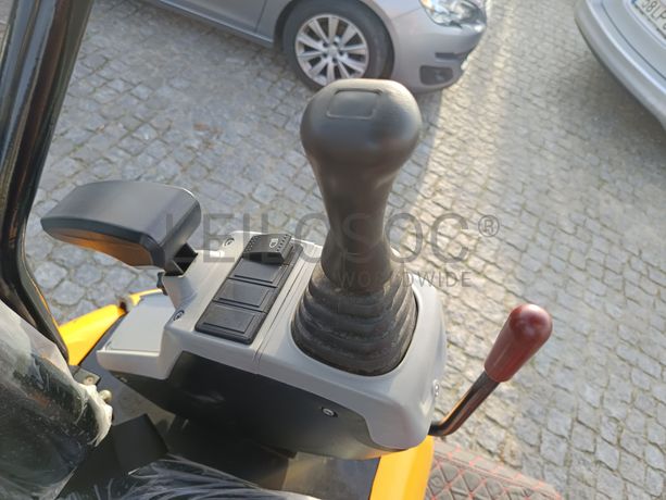 Mini Giratória Vicsec VC20L-Y · Ano 2025