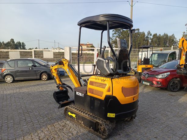 Mini Giratória Vicsec VC20L-Y · Ano 2025