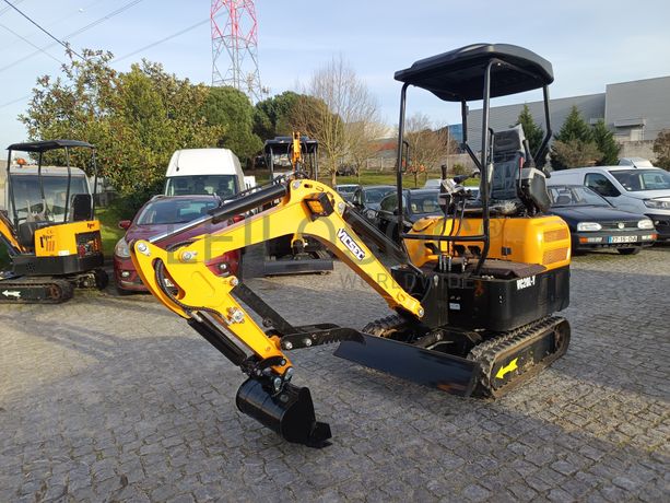 Mini Giratória Vicsec VC20L-Y · Ano 2025