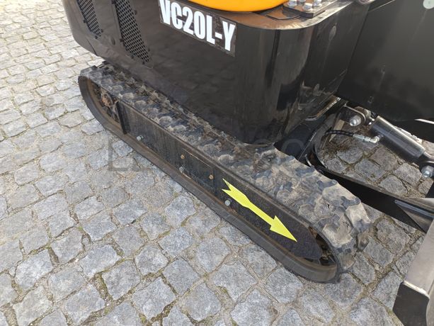 Mini Giratória Vicsec VC20L-Y · Ano 2025