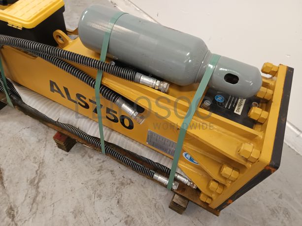 Martelo Hidráulico Lyals · Ano 2025