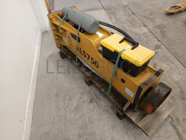 Martelo Hidráulico Lyals · Ano 2025