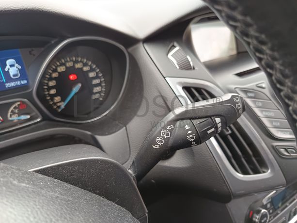 Ford Focus · Ano 2013