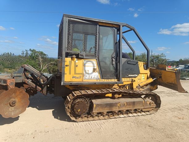 Bulldozer Komatsu D37PX-21 · Ano 2004