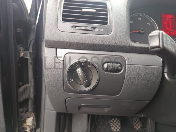 Volkswagen Golf · Ano 2008