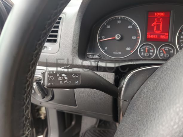 Volkswagen Golf · Ano 2008