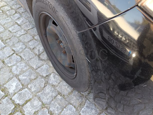 Peugeot 208 · Ano 2013