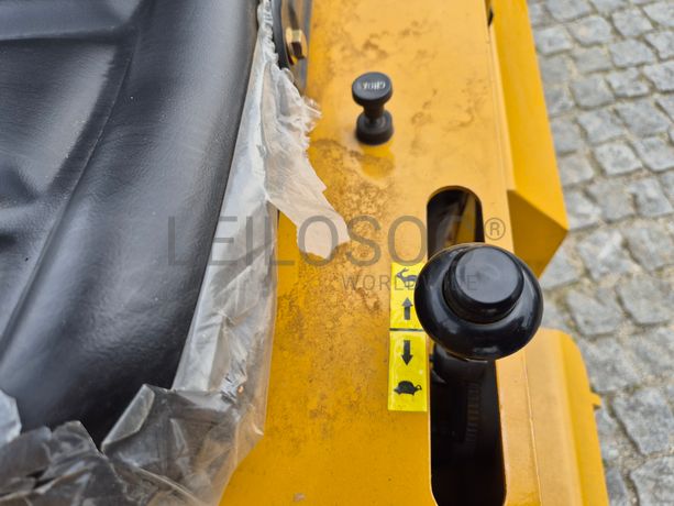 Mini Giratória Machpro MP-S805 · Ano 2025