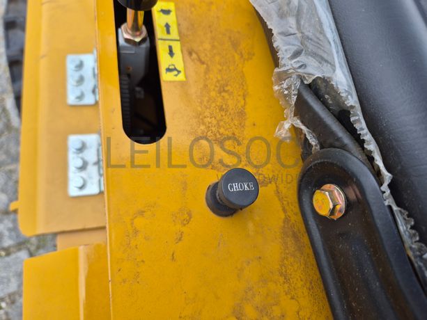 Mini Giratória Machpro MP-S805 · Ano 2025