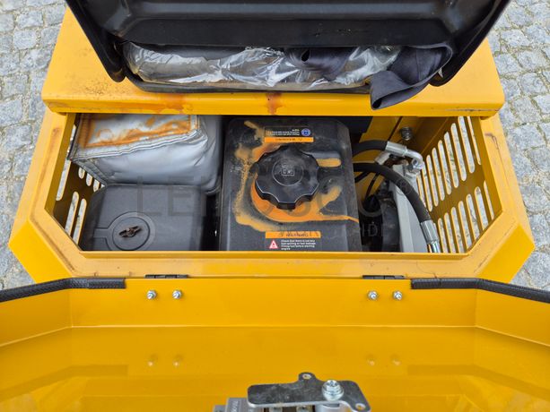 Mini Giratória Machpro MP-S805 · Ano 2025