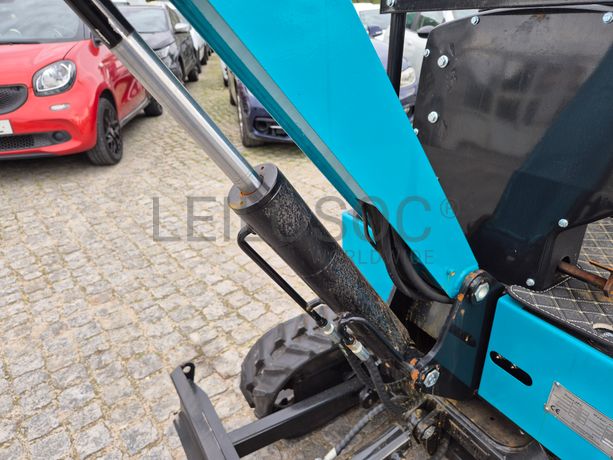 Mini Giratória JPC KV12 · Ano 2025