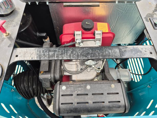 Mini Giratória JPC KV12 · Ano 2025