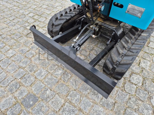 Mini Giratória JPC KV12 · Ano 2025