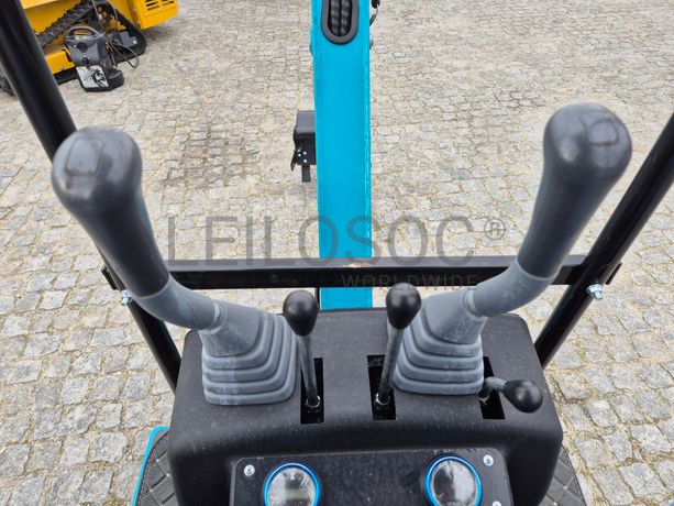 Mini Giratória JPC KV12 · Ano 2025