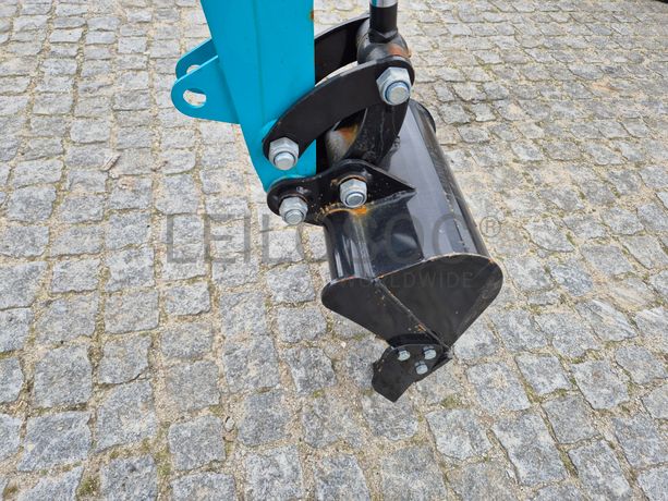 Mini Giratória JPC KV12 · Ano 2025