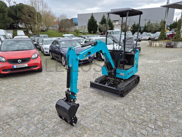 Mini Giratória JPC KV12 · Ano 2025