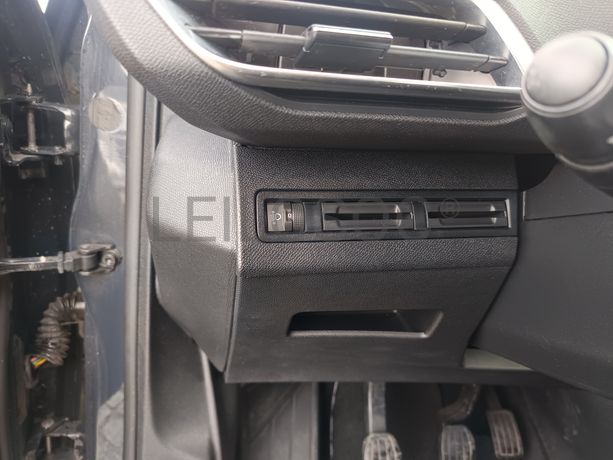 Peugeot 3008 · Ano 2017