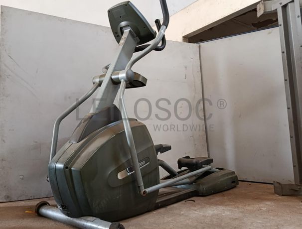 Máquina Elíptico Cross-trainer Johnson E800