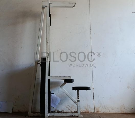 Máquina de Puxada alta