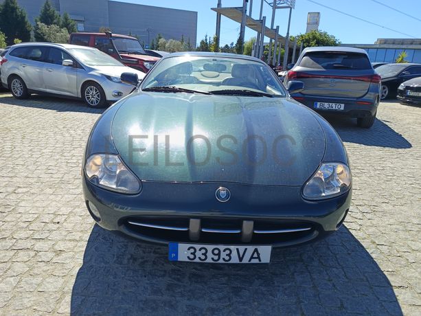 Jaguar XK8 · Ano 2001