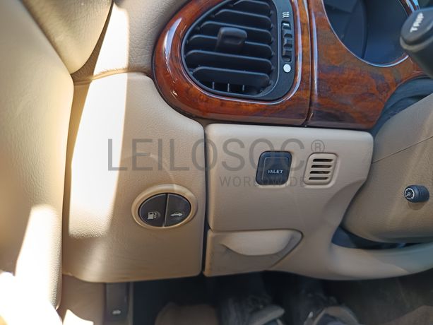 Jaguar XK8 · Ano 2001